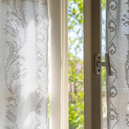 Teacher's House Spartokhorion