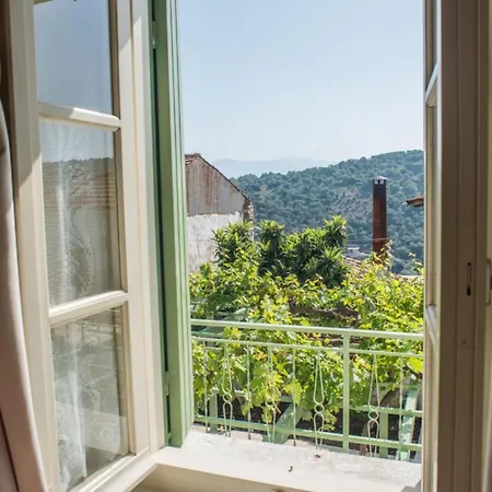 Guest house Teacher's House Spartokhorion