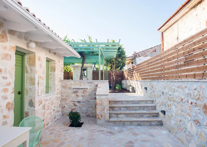 Teacher's House 4* Spartokhorion