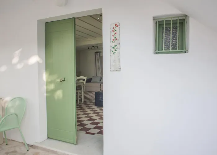 Teacher's House Guest house