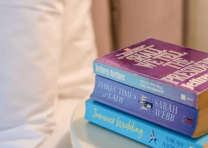 Teacher's House Πανσιόν 4*